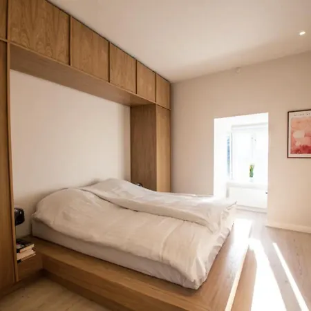 Stunning Penthouse A Location Apartment *